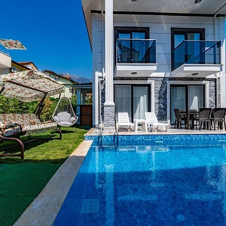 Salkim- 4 Bedroom Holiday Villa In Oludeniz フェティエ エクステリア 写真