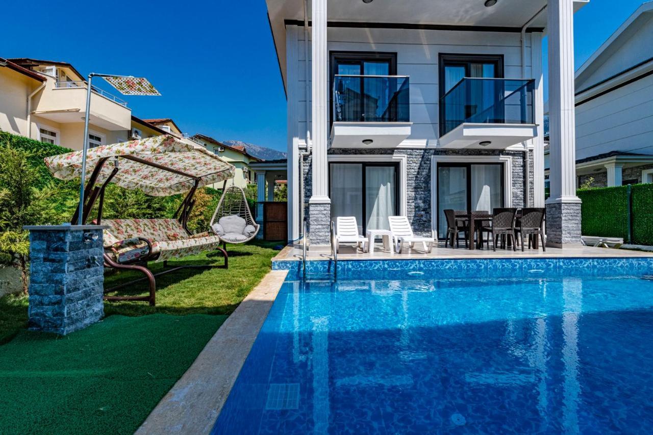 Salkim- 4 Bedroom Holiday Villa In Oludeniz フェティエ エクステリア 写真