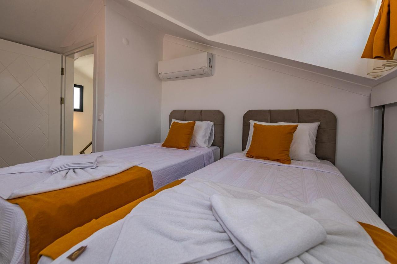 Salkim- 4 Bedroom Holiday Villa In Oludeniz フェティエ エクステリア 写真