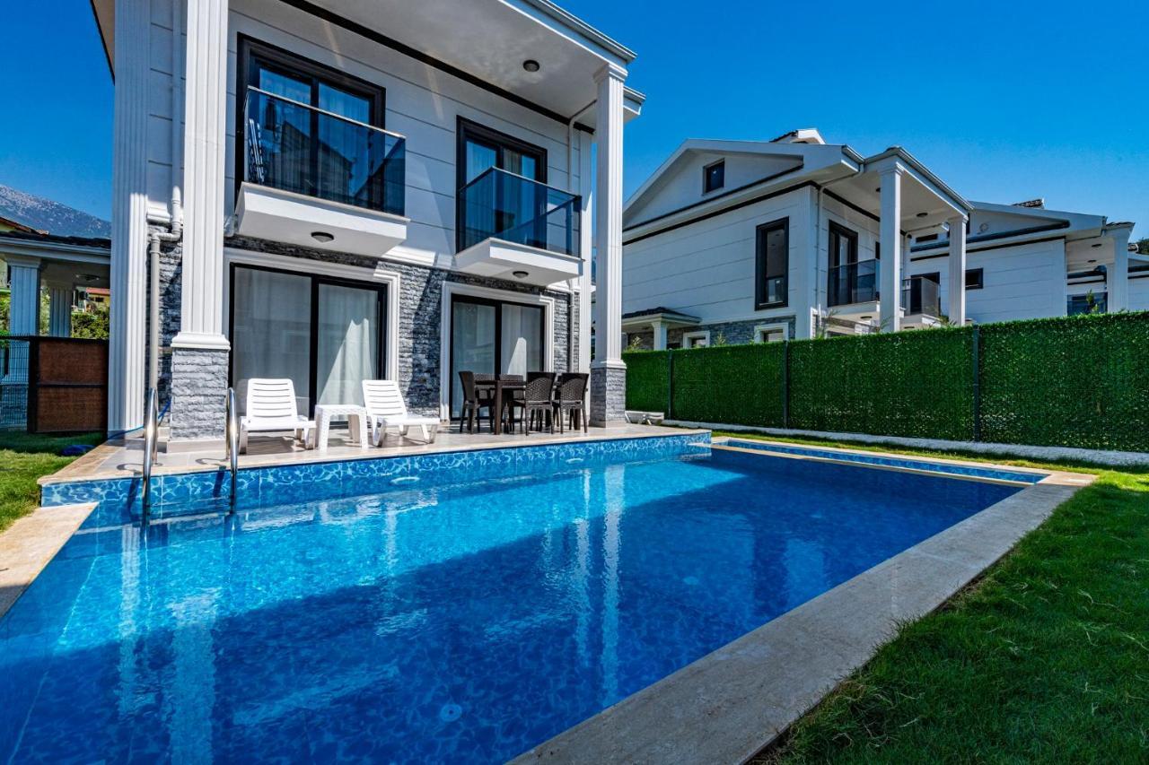 Salkim- 4 Bedroom Holiday Villa In Oludeniz フェティエ エクステリア 写真