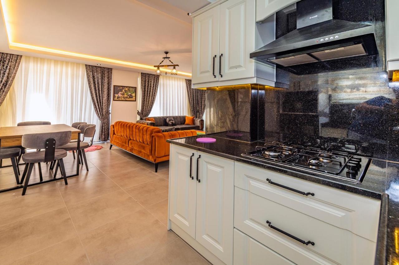 Salkim- 4 Bedroom Holiday Villa In Oludeniz フェティエ エクステリア 写真