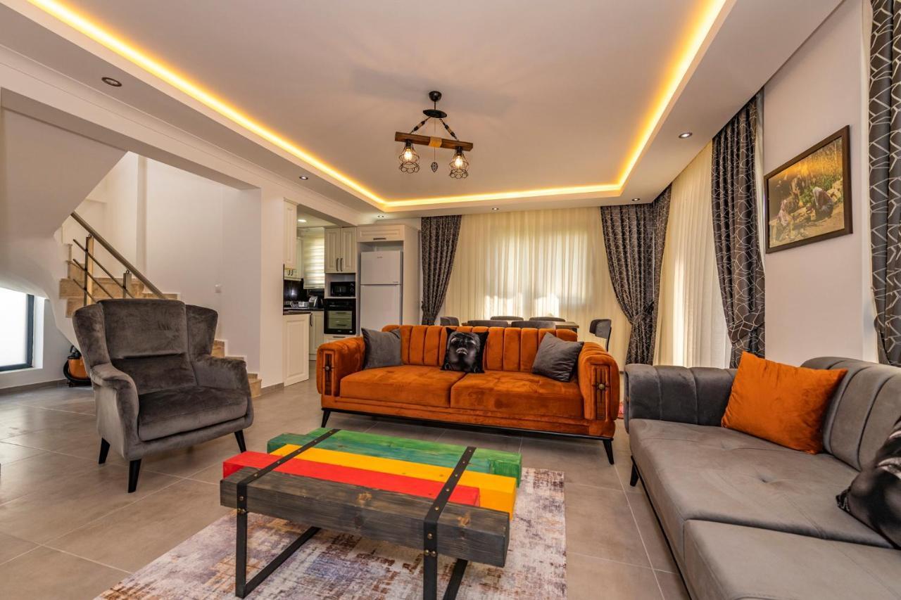 Salkim- 4 Bedroom Holiday Villa In Oludeniz フェティエ エクステリア 写真