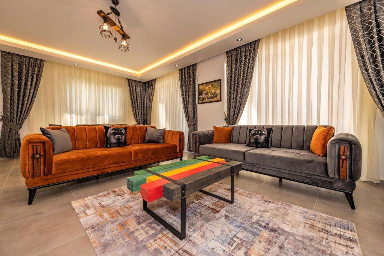Salkim- 4 Bedroom Holiday Villa In Oludeniz フェティエ エクステリア 写真