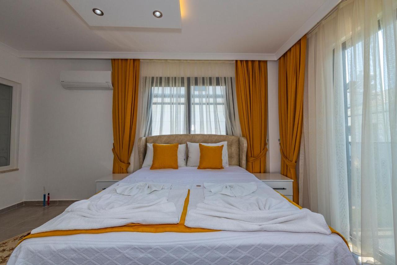 Salkim- 4 Bedroom Holiday Villa In Oludeniz フェティエ エクステリア 写真